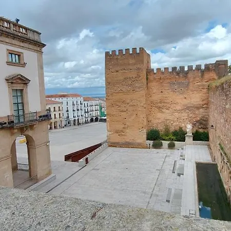 Casa Leyendas De - En Plena Zona Monumental * Caces