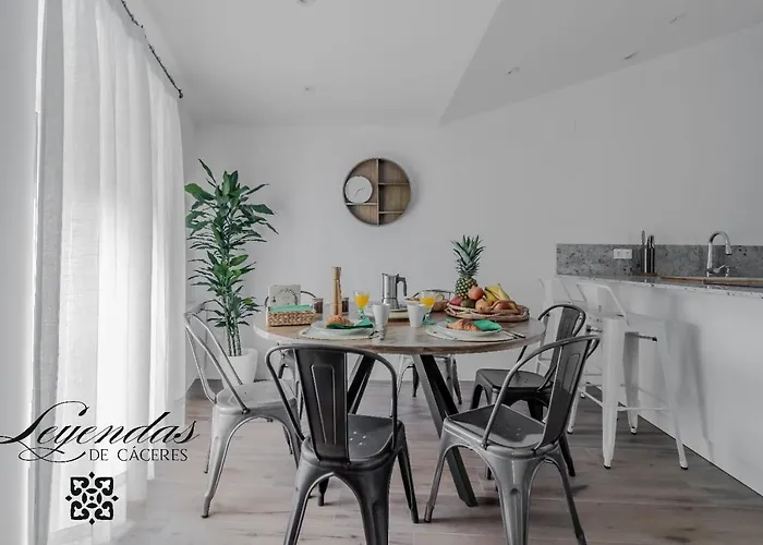 Casa Leyendas De - En Plena Zona Monumental * Caces