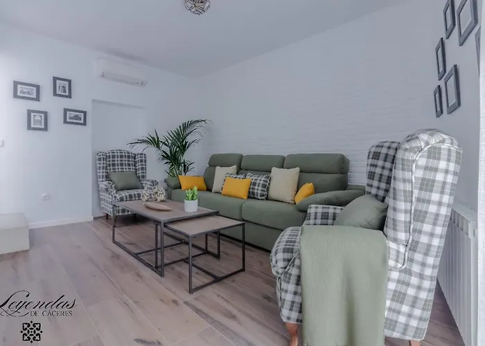 Casa Leyendas De - En Plena Zona Monumental * Caces