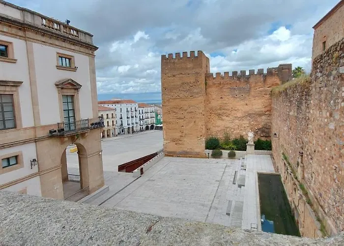 Casa Leyendas De - En Plena Zona Monumental * Caces